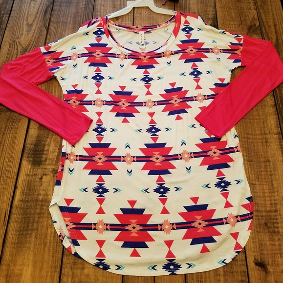CLEARANCE NATIVE PRINT LONG SLEEVE - Picture 3 of 4
